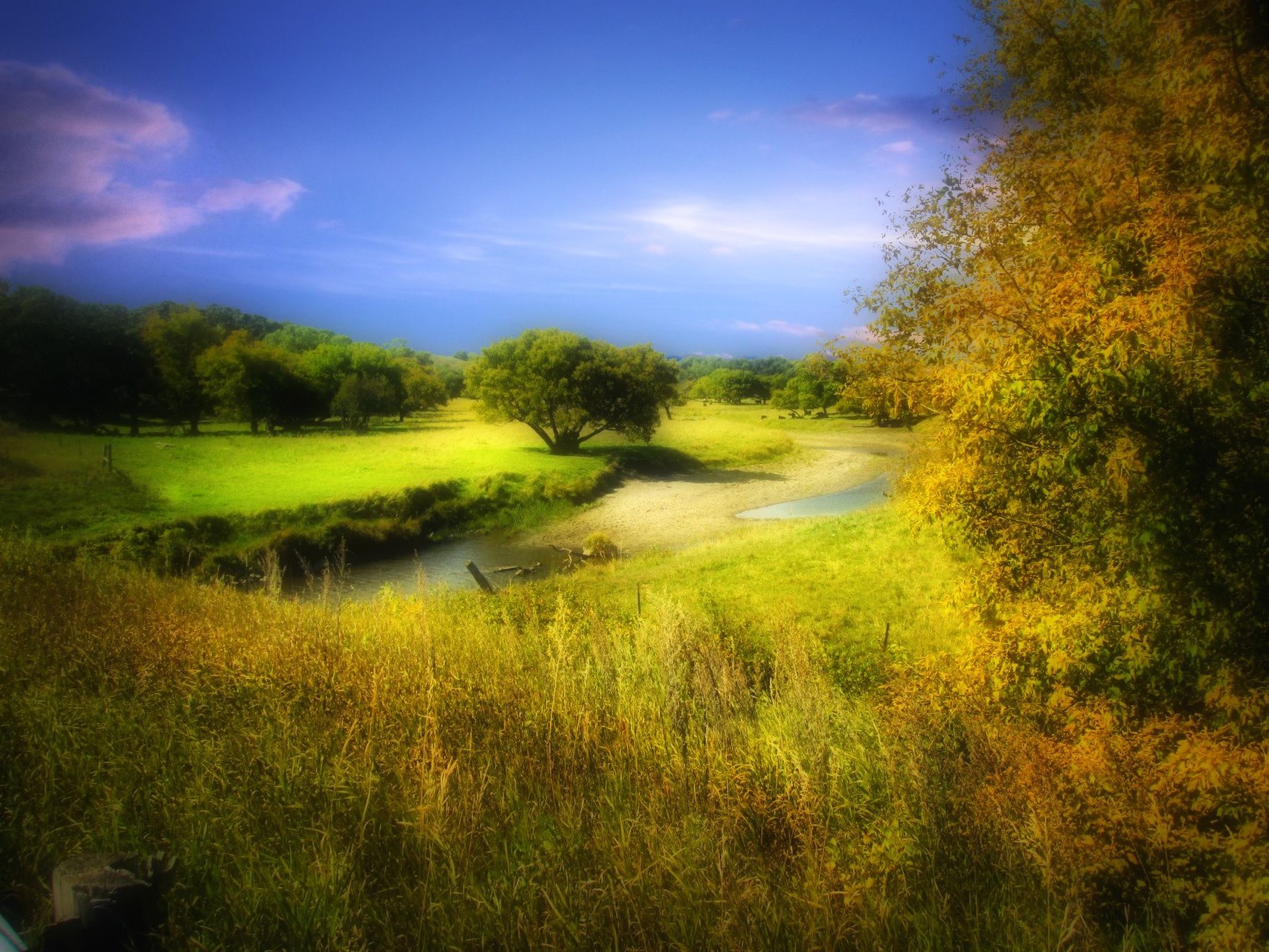 Small Valley OGQ Backgrounds HD