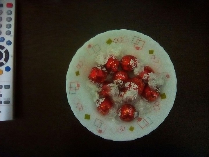 lindor chocolates