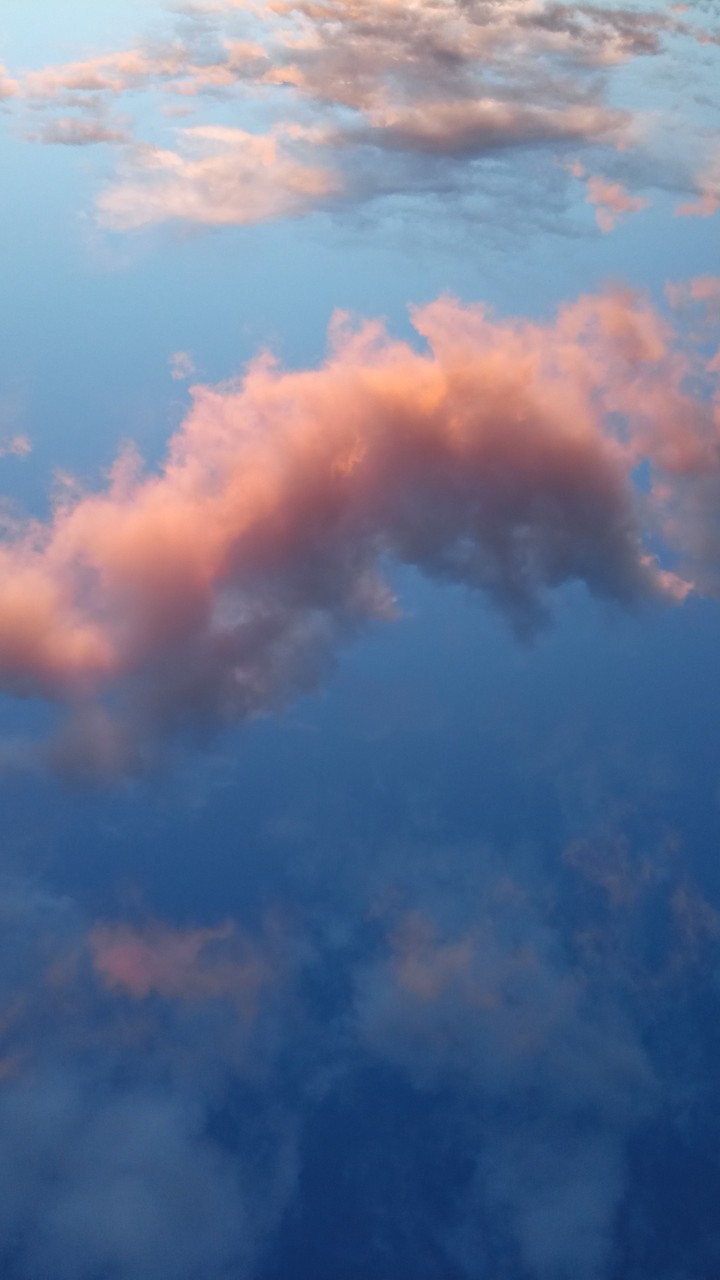 Cloud: "Dude I am upside down, flip me over!"