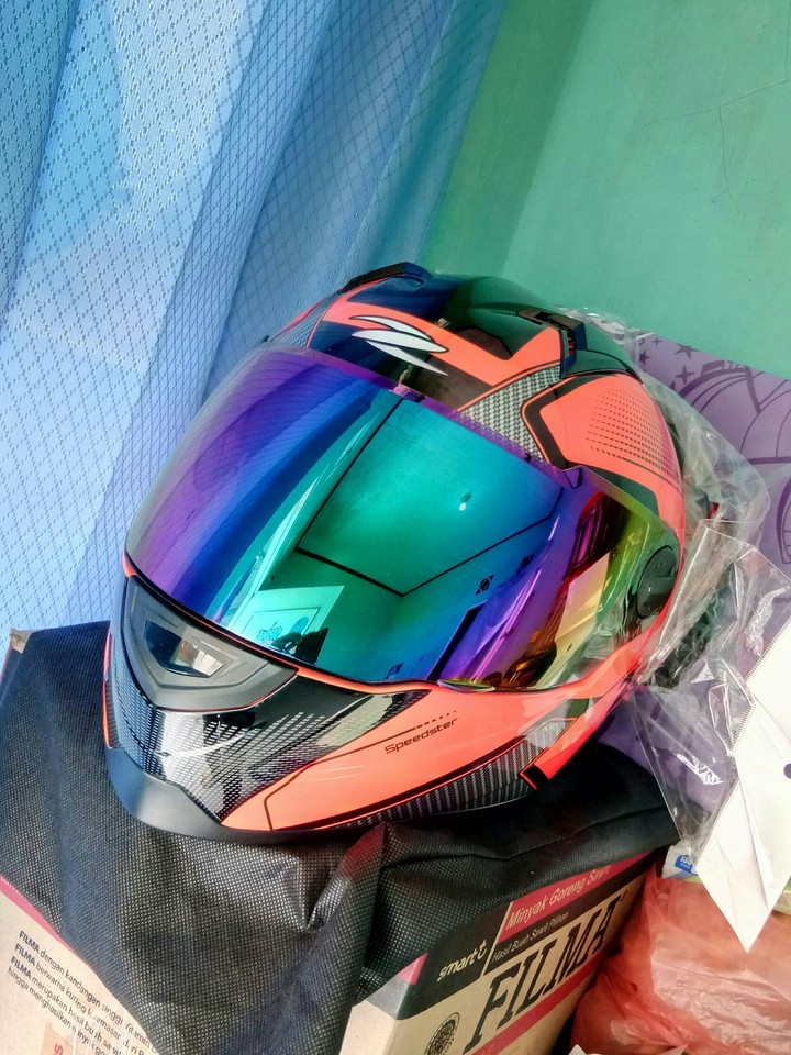 helm zeus 818 orange