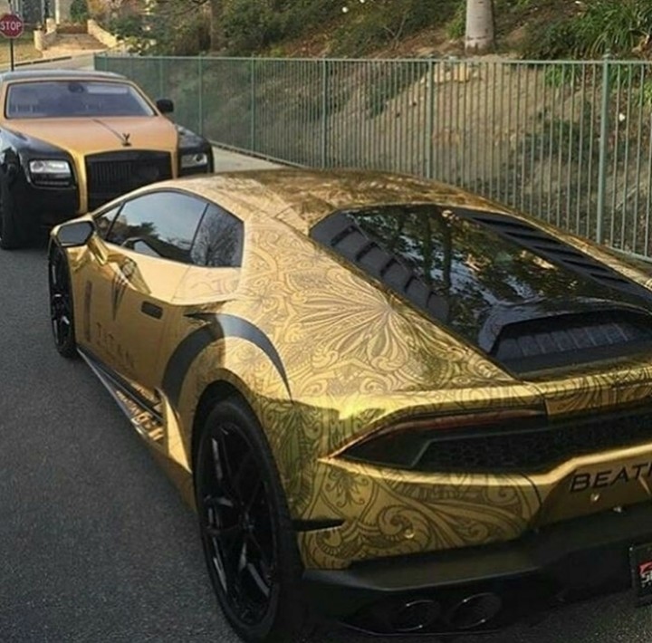 gold car