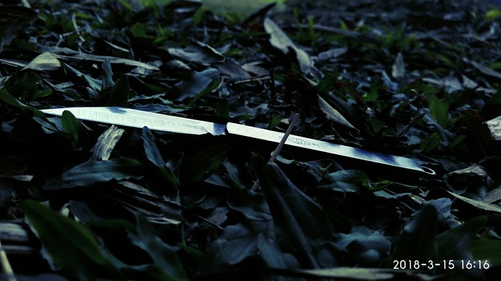 knife