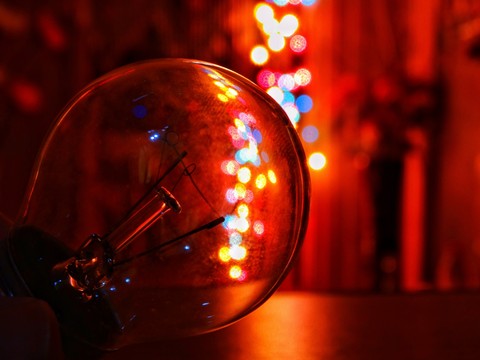 Light bulb