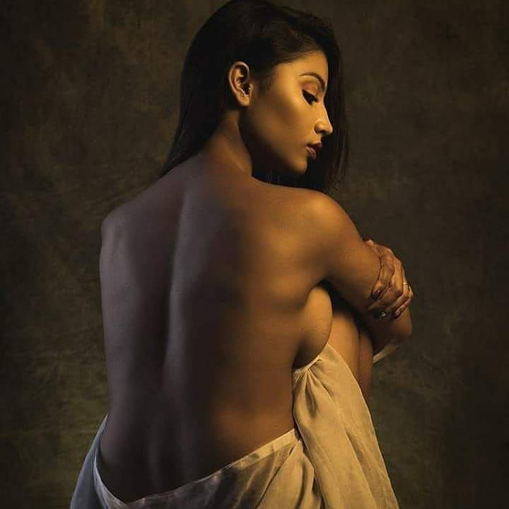 Big Boob Indian Babe Photoshoot