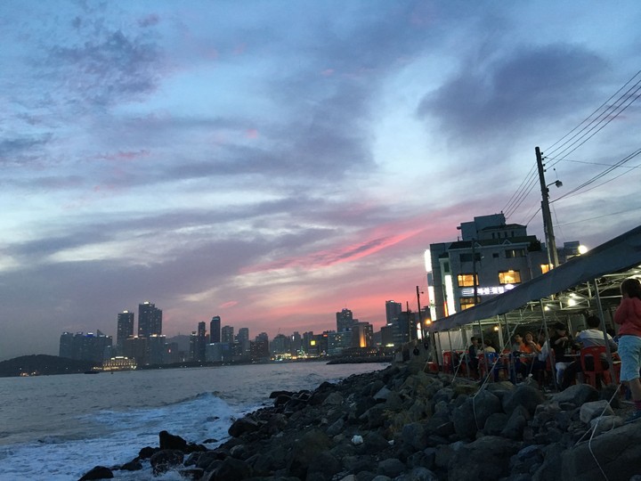 sea side bar