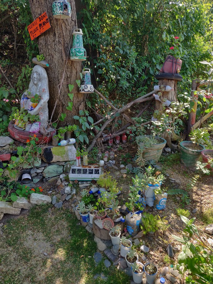 Recycle the greenery