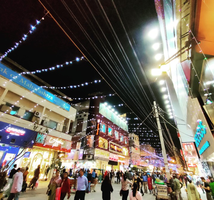 Busy market