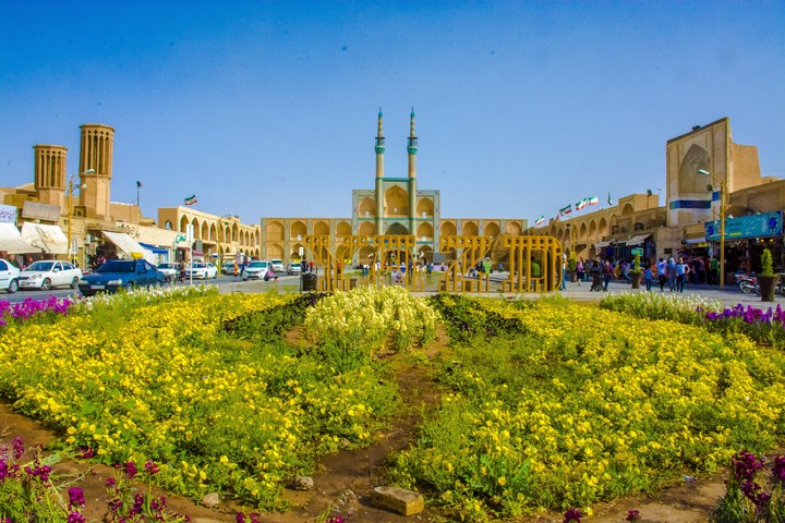 Amir Chaghmagh Square