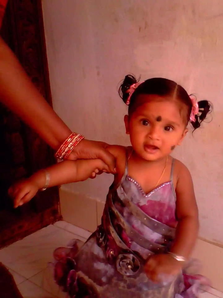 Oviya