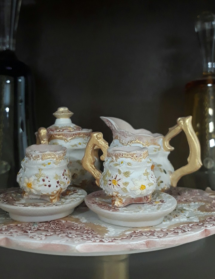 #mini #cup #tea #statue