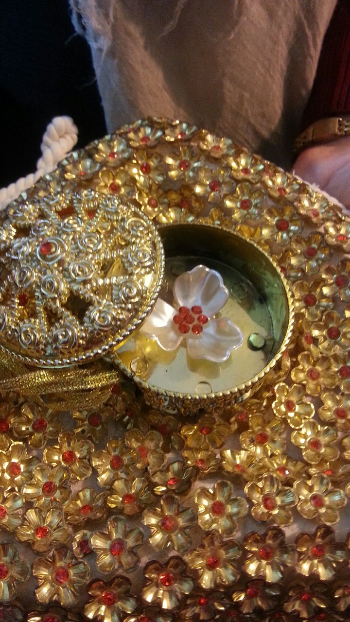 طلا کاری است