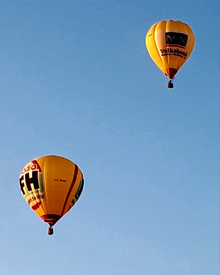hot air baloon