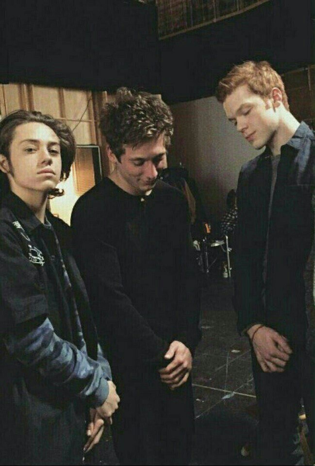 sss