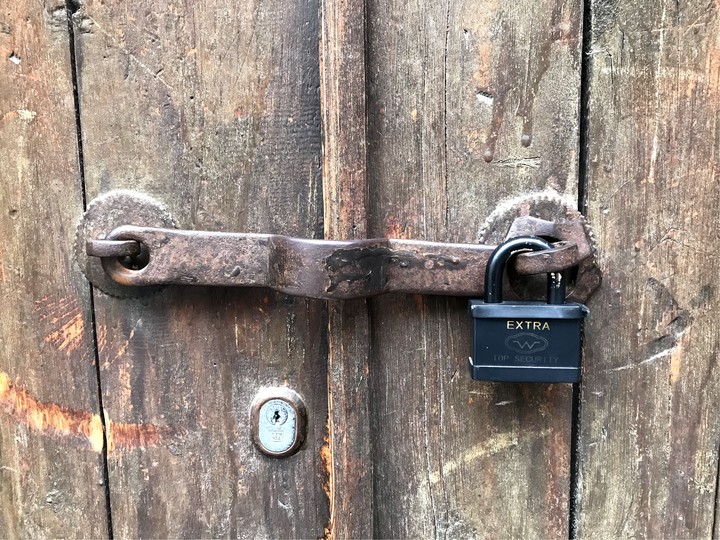 knock with the lock
