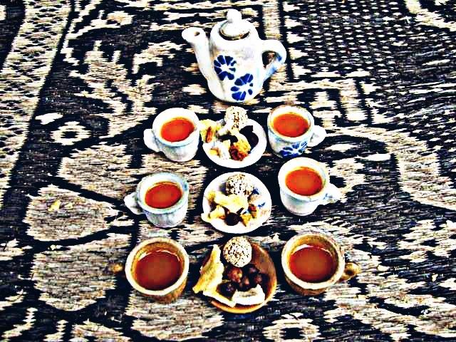 Pin2g party time