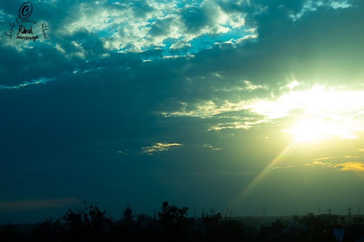 Sun in open sky