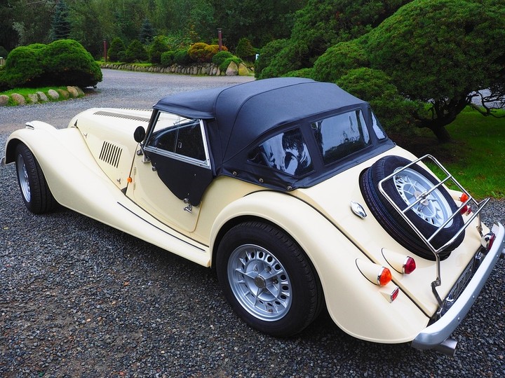 Morgan Plus 8