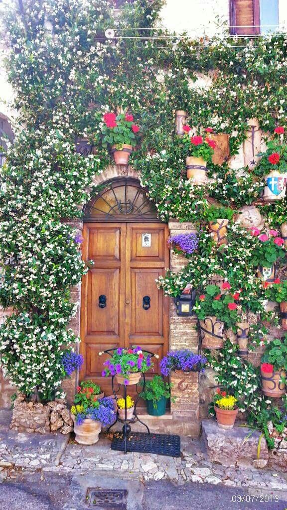 Puerta en la Toscana