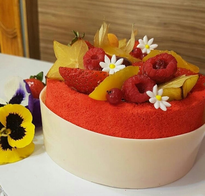 Yalda Night Cake