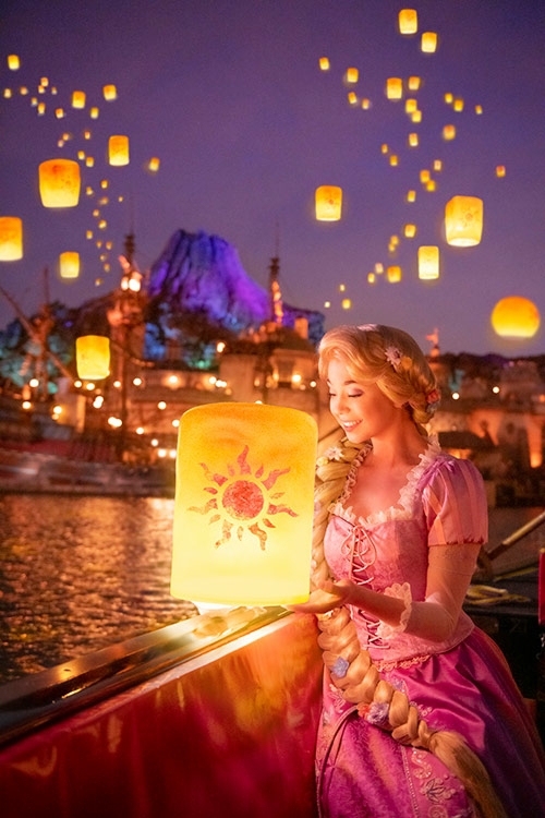 Rapunzel's floating lantern