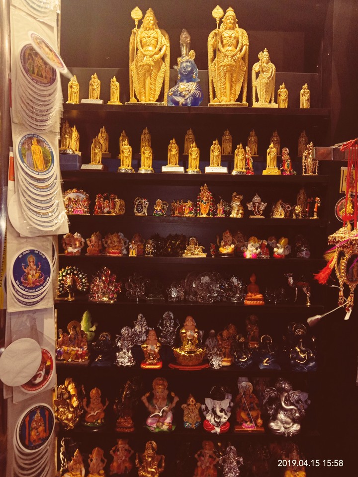 souvenir shop