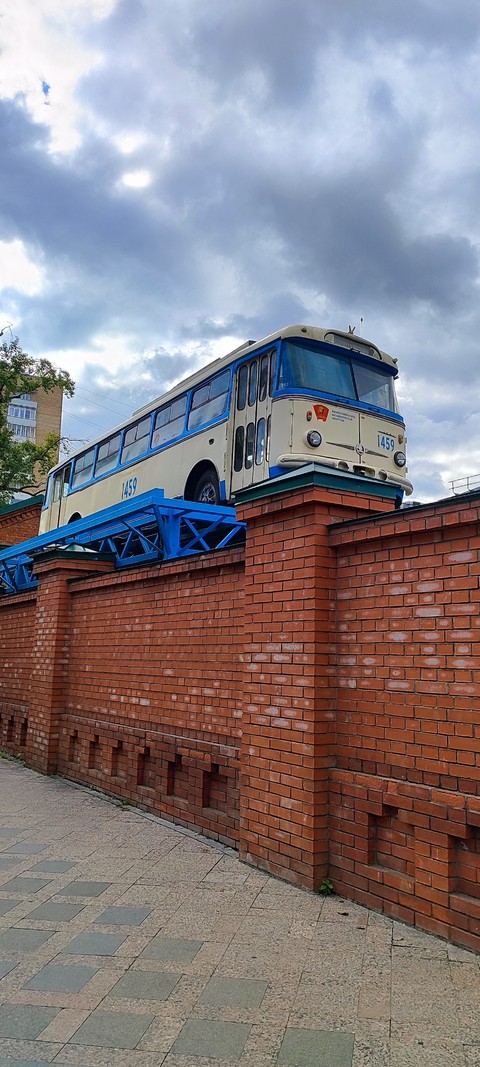 train, Bus वॉलपेपर