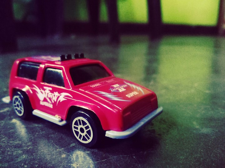 toy_car