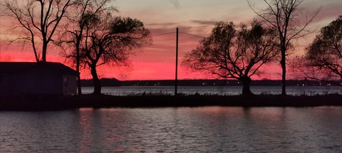eau coucher de soleil