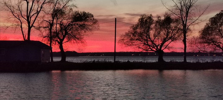 eau coucher de soleil