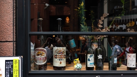 ταπετσαρίες drink, bar