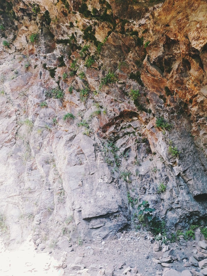 cave