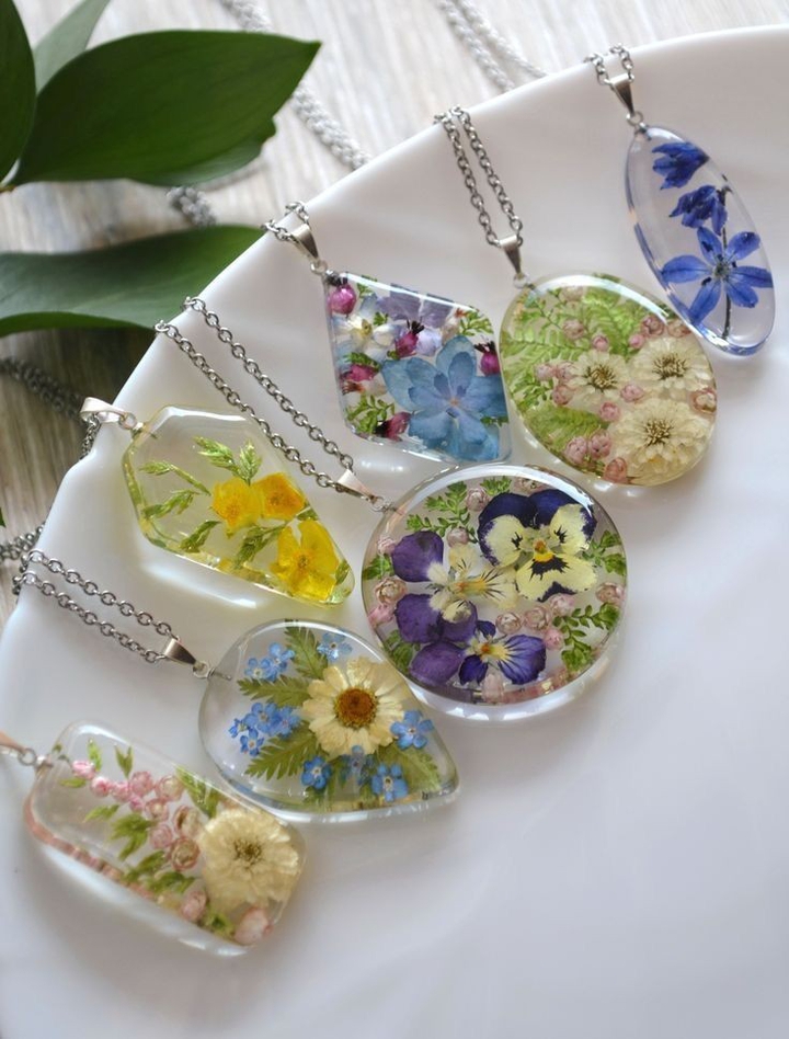 Resin jewellery