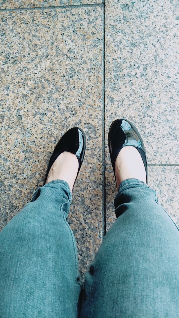 feet