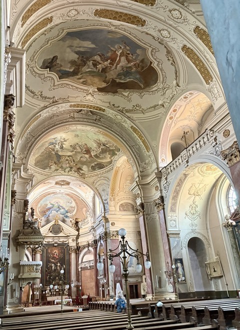 Religious_institute, Ceiling, Place_of_worship