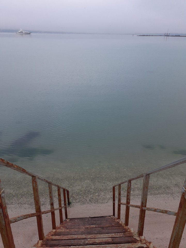 Море