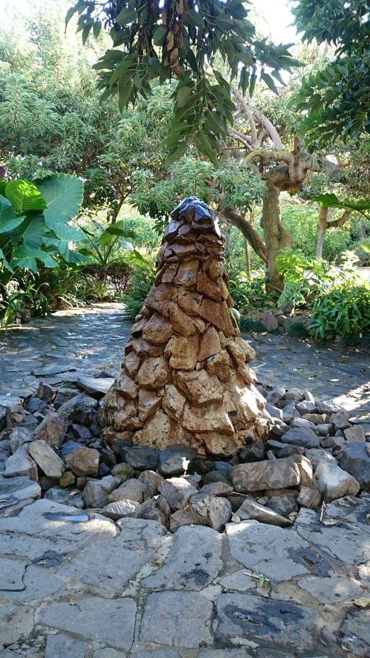 Water stone mini mountain