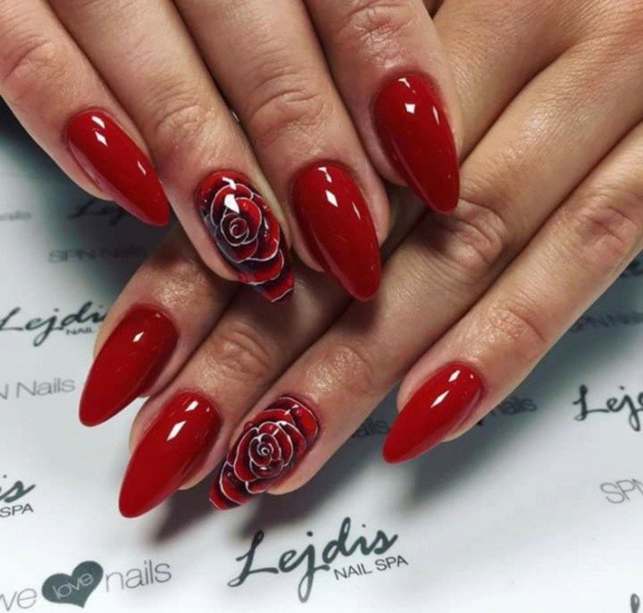 nails
