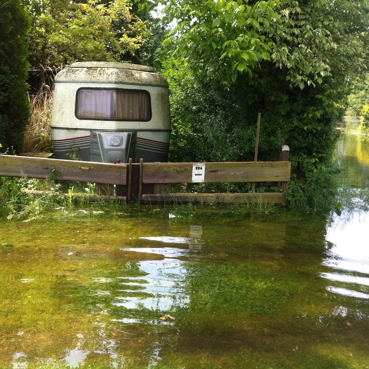 Hochwasser auf dem Campingplatz
