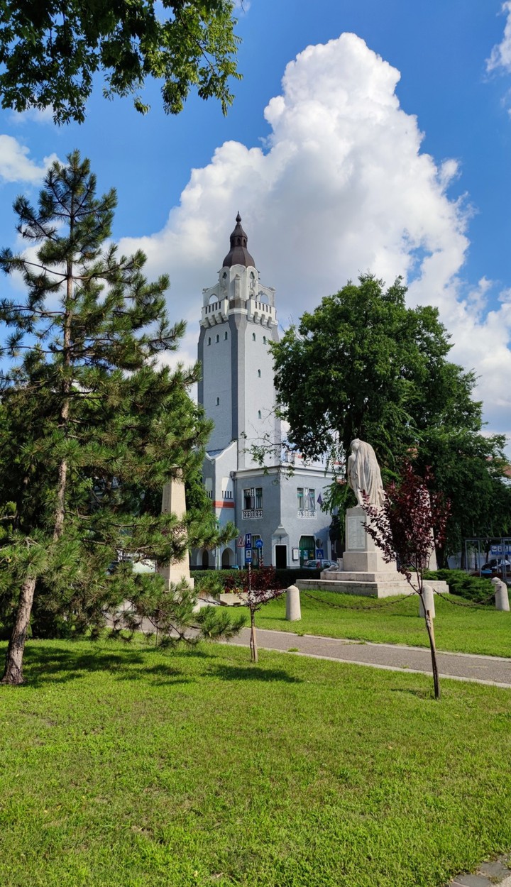Town hall
(Kiskunhalas)