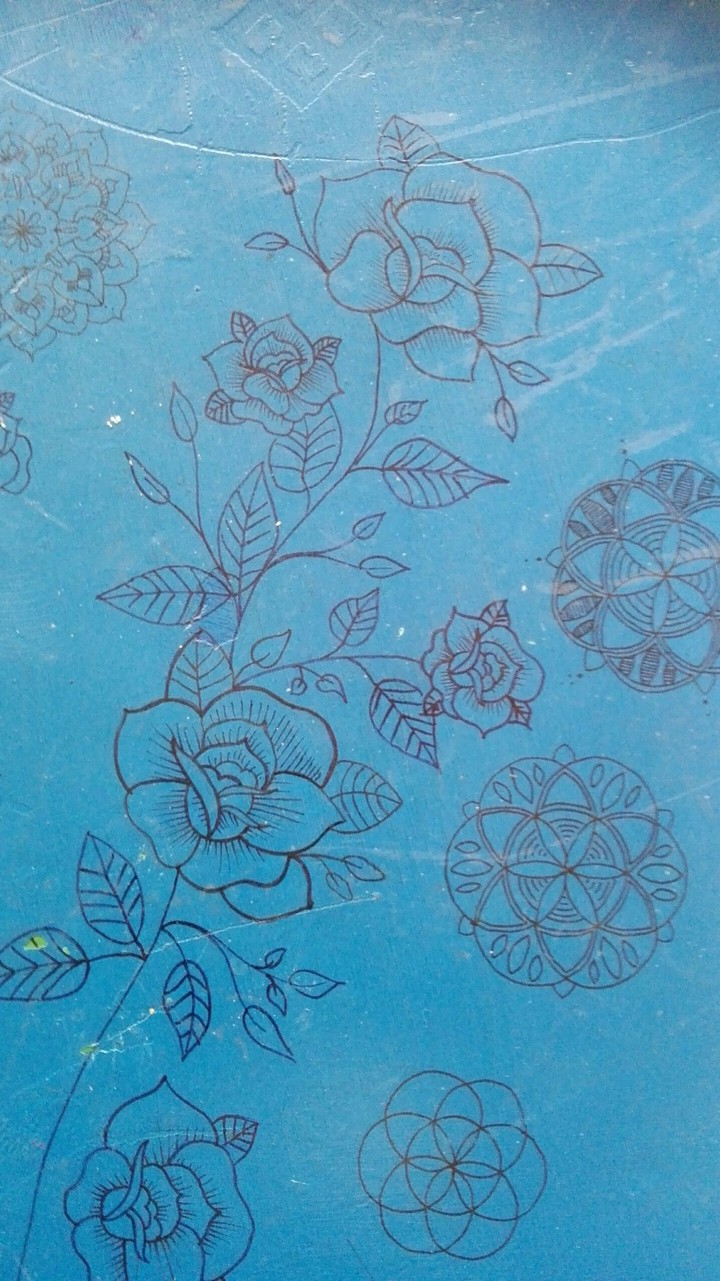 flowers on the desk 
