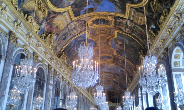 lustre versailles