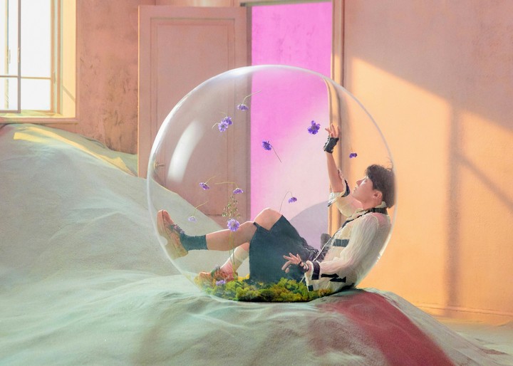 Concept Photo E version JHOPE