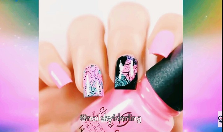 Pink nails > _ <