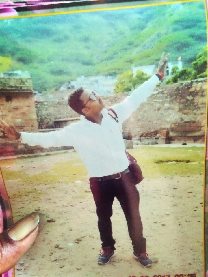 mukesh