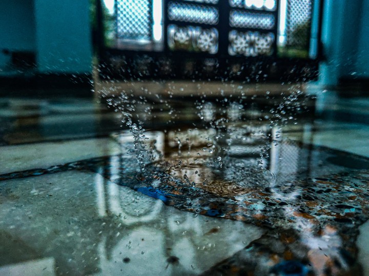 rAin