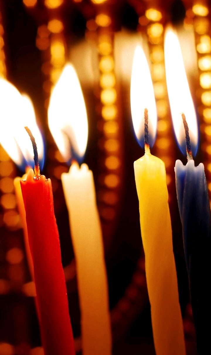 4 Candles