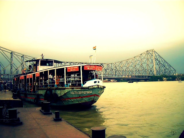 We go around d house by ferry & find a rainbow of happiness