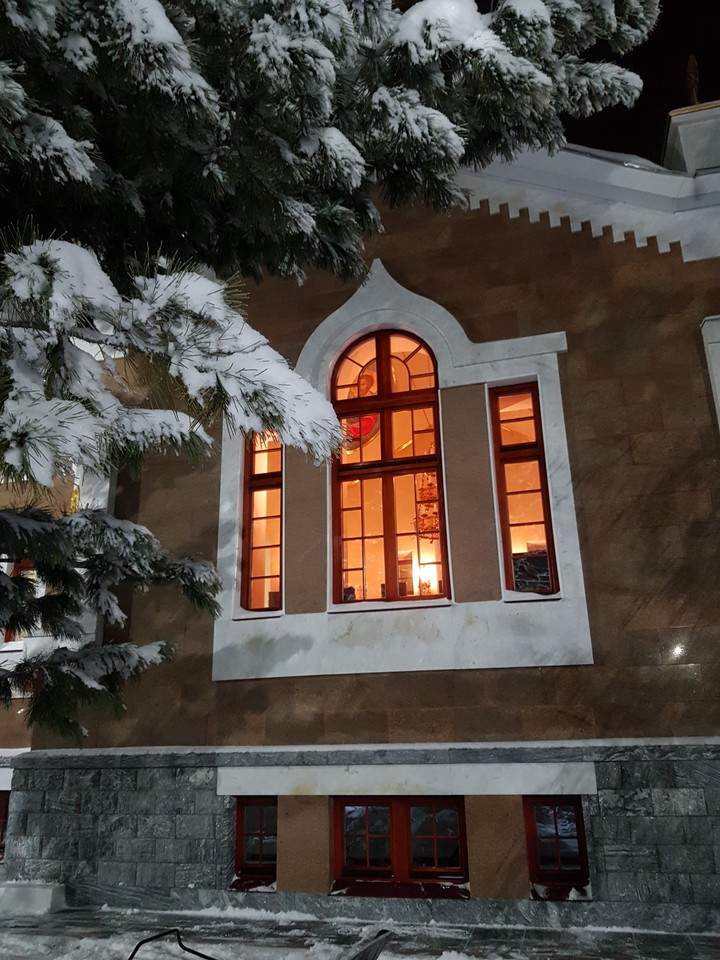храм