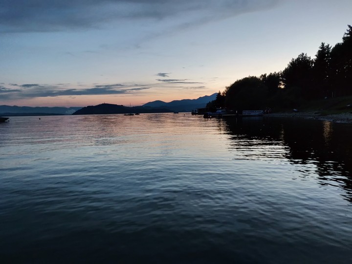 It's so peaceful lake