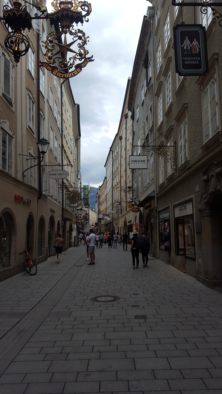 Getreidegasse
